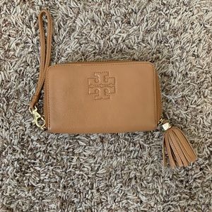 Tory Burch wallet wristlet